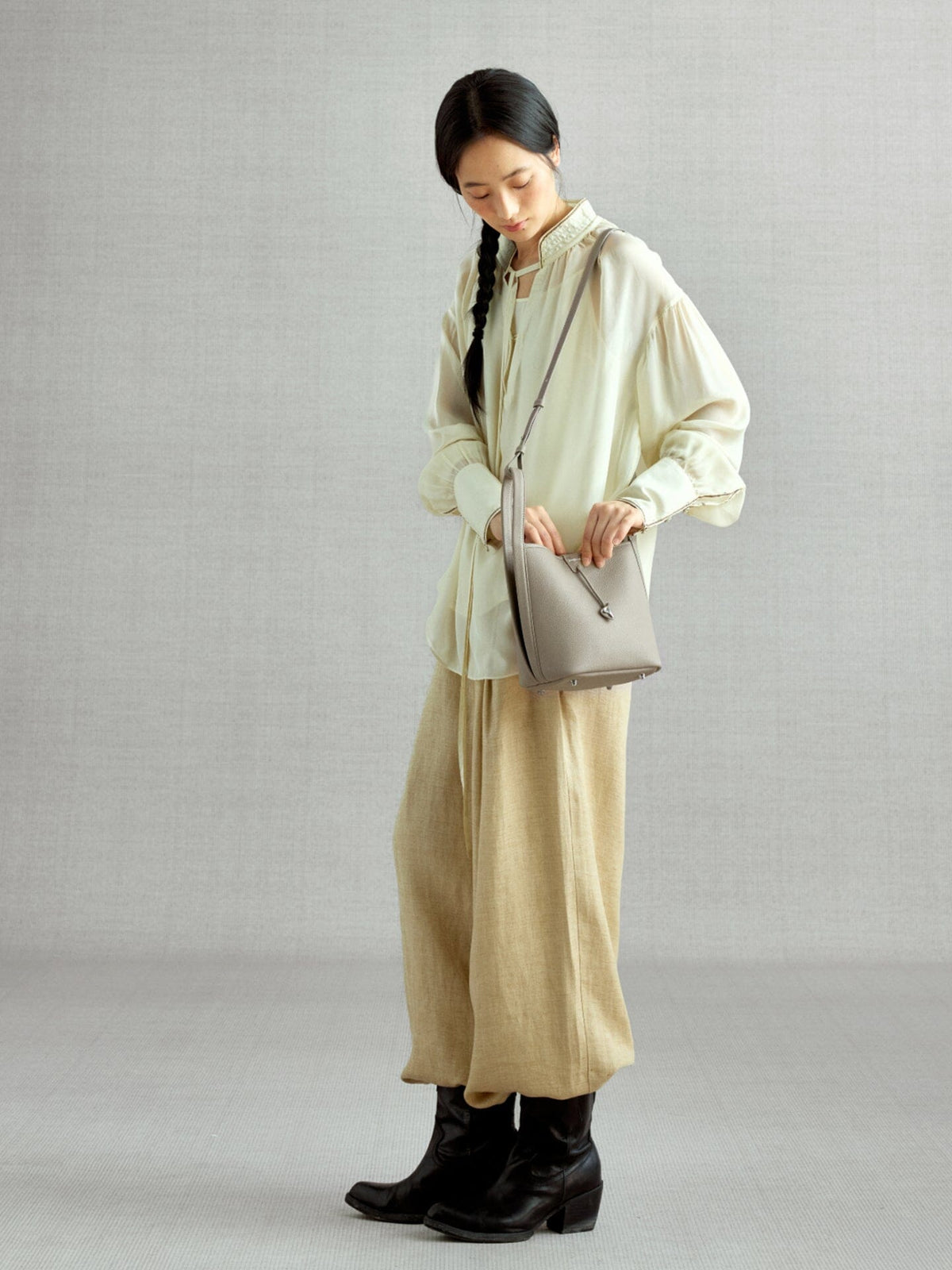 Song Bucket Bag