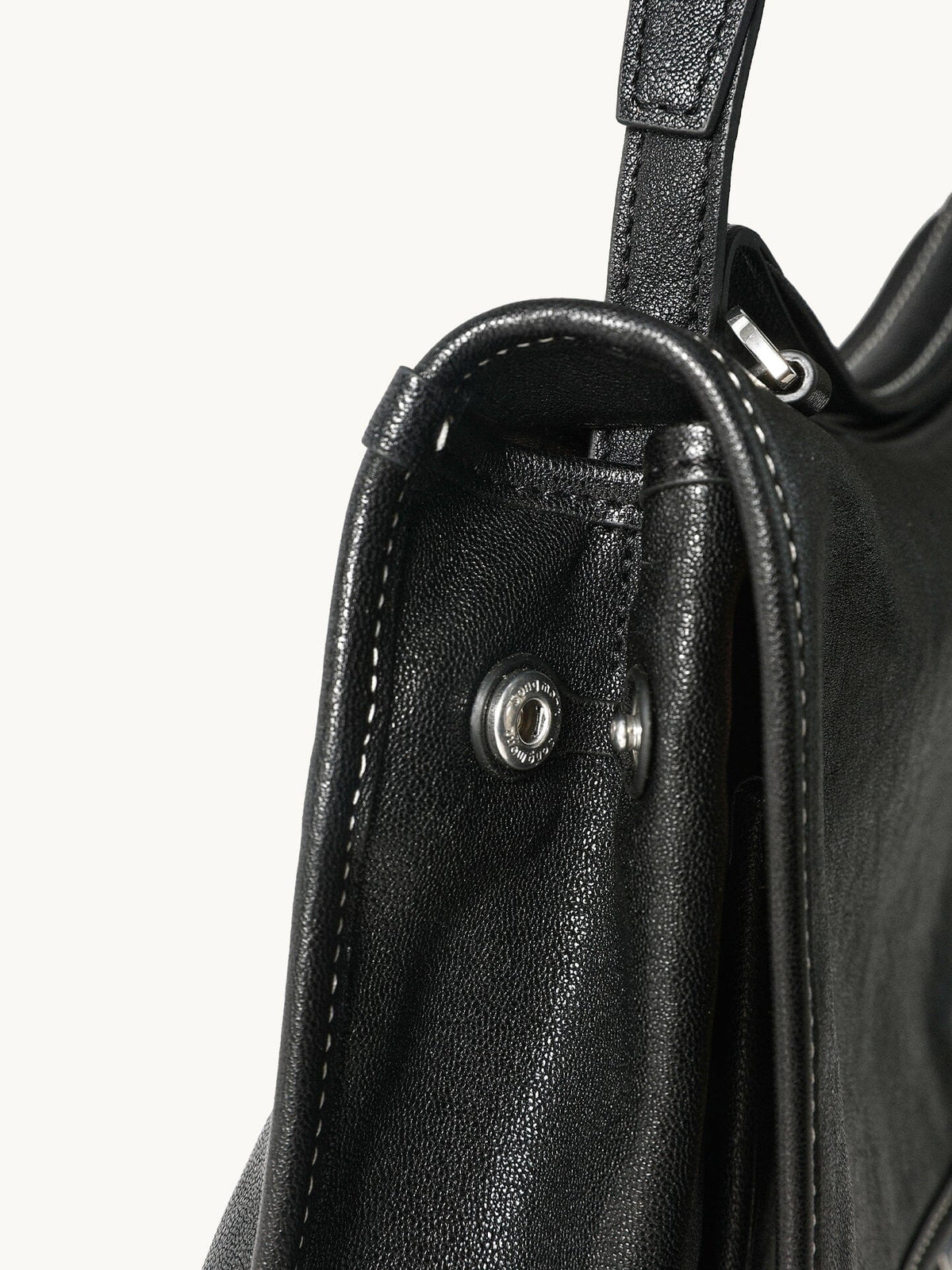 Small Shan Messenger Bag