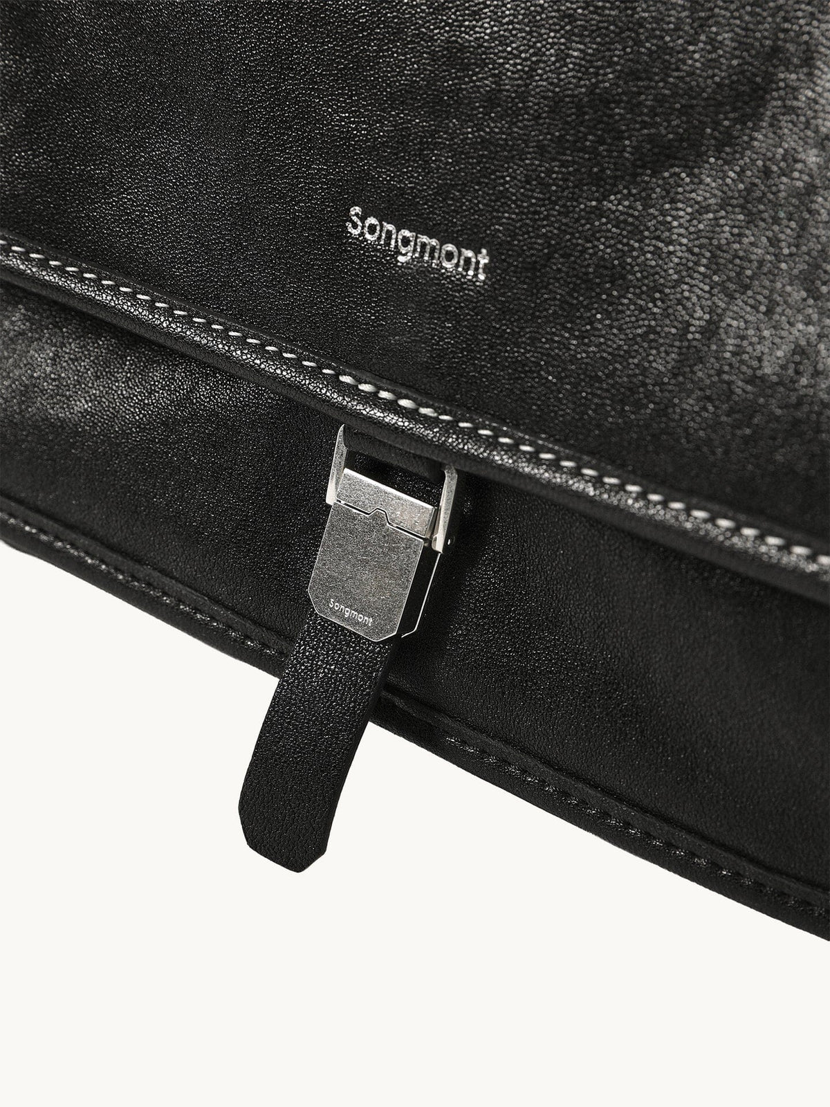 Medium Shan Messenger Bag